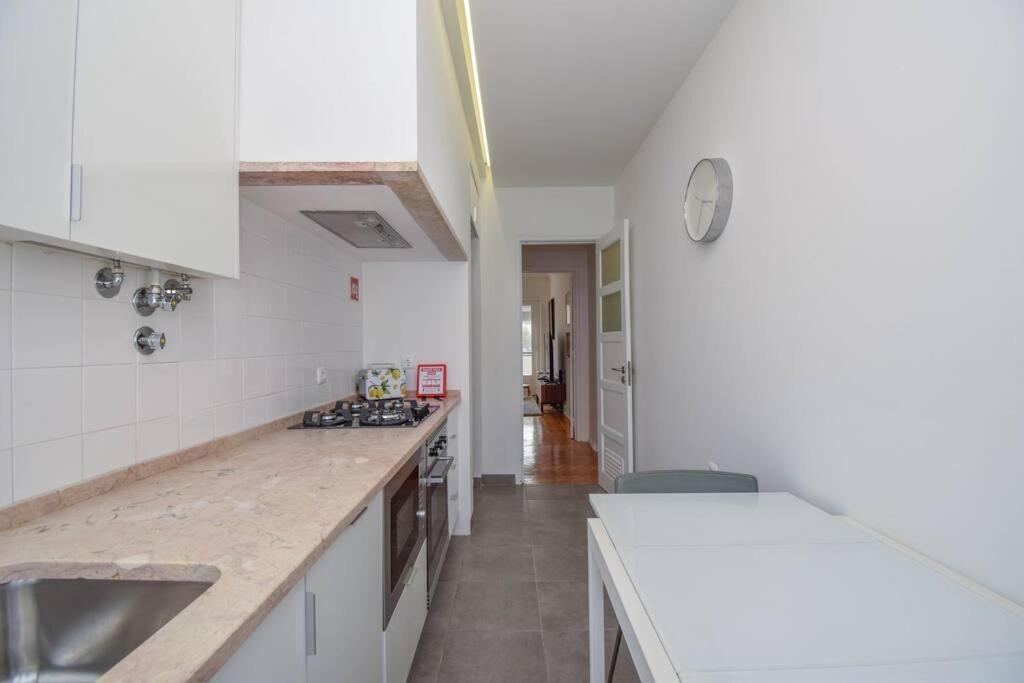 Cozy And Sunny Family Apartment Lisboa Екстериор снимка